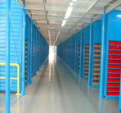 Rack de mezzanine en acier à plusieurs niveaux de plancher en métal directement en usine pour l'entrepôt